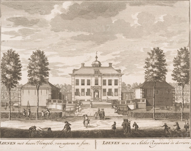 Loenen met haere Vleugels, van agteren te sien, Loenen avec ses Ailes Regardant de derriere, Gezicht op Loenen, print, Series number, 64, printmaker: Daniël Stopendaal, publisher: widow Nicolaes Visscher (II), 1719, paper, etching, height 160 mm x width 207 mm, A symmetrical stone building with a central doorway topped by a small pediment and rows of rectangular windows is flanked by matching single-story pavilions with tiled roofs, and a domed cupola with a weather vane rises above the main roof. Broad steps and balustraded terraces lead up to the entrance, where small human figures stand and ascend, while more figures walk or gather on the foreground pathway. Tall trees line both sides of the composition, rising above the pavilions, and low hedges run along the front of the terraces. The sky is filled with layered, linear cloud patterns, and small animals and a person with a wheelbarrow appear on the ground near the edge of the scene.