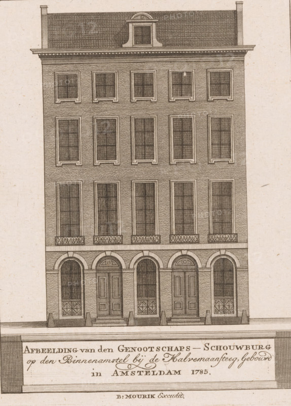 Elevation of the facade of the French Theatre in Amsterdam, Image of the Society Theatre on the Binnenamstel near the Halvemaansteeg, Built in Amsterdam 1785, print, book illustration, publisher: Bernardus Mourik, 1785, printmaker, paper, etching, height 170 mm x width 128 mm, Print possibly from: De Maandelykse Nederlandsche Mercurius, (1785), October 1785, vol. 2., theatre (building), Amsterdam, French Theatre, A tall, narrow building facade rendered in a sepia-toned architectural engraving, with a steep mansard roof featuring textured shingling and a centered dormer, flanked by chimneys; below the roof a detailed cornice separates upper floors from the roofline. The facade shows a regular arrangement of tall, rectangular windows with muntins and ornamental frames across several stories, with small balconies and wrought-iron railing details on the mid level and arched openings on the ground level above paneled doors. Stone steps lead up to recessed doorways framed by rounded arches a...
