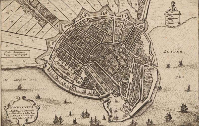 Map of Enkhuizen, Enckhuysen, area plan, print, book illustration, inscription: 'Enckhuijsen is a city in Holland situated on the ... or inlet of the Zuiderzee towards Friesland, 3 miles from Horn is a good city this city of Enckhuysen is the principal maritime city in Holland, ', publisher: Henricus Hondius, Amsterdam, 1632, printmaker, paper, etching, height 151 mm x width 231 mm, A detailed bird's-eye view of a fortified town with a jagged outer wall and bastions surrounded by water, showing a dense pattern of streets and rectangular blocks filled with closely packed buildings, open plots, and tree-lined areas; narrow canals and docks run along the waterfront, where numerous sailing ships and smaller boats float on a textured sea, and a few windmills and small structures appear outside the walls among patchwork fields.