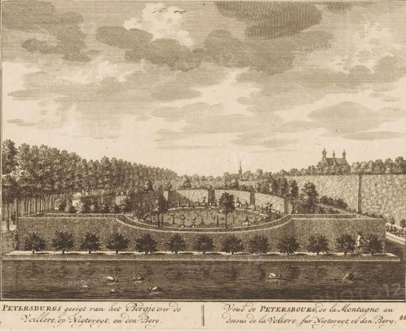 View of the aviary in the garden of House Petersburg, Petersburg's view of the small mountain over the Voillere on Nigtevegt, and the mountain, Veuë de Petersbourg, de la Montagne au dessus de la Voliere sur Nigtevegt et den Berg, print, book illustration, Series number, 88, 98, printmaker: Daniël Stopendaal (possibly), publisher: widow Nicolaes Visscher (II), Amsterdam, 1719, Daniël Stopendaal, widow Nicolaes Visscher (II), printmaker, publisher, paper, etching, height 160 mm x width 200 mm, A wide engraved landscape shows a walled garden with a circular central pond surrounded by paths and small trees, flanked by rows of trees and hedges, with buildings and a domed pavilion partially visible among the trees on the left and distant towers and rooftops on the right, a river in the foreground with several swans and rippling water, and a sky filled with layered, hatched clouds.