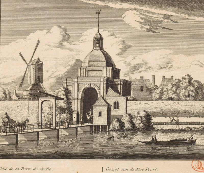 View of the Koepoort in Leiden, View of the Koe Poort, Vuë de la Porte de Vache, print, book illustration, View of the Koepoort and the accompanying bridge in Leiden. A windmill in the background on the left., printmaker: Abraham Rademaker, publisher: Leonard Schenk (possibly), Amsterdam, in or after 1732, paper, etching, height 165 mm, width 199 mm, Print also used in: Rademaker, Abraham. Rhynlands fijnste gezichten, toonde alle deszelfs lustplaatszen, heeren-huizen en dorpen. From halfway between Haarlem and Leyden (…), Les plus agréables vuës de Rhynland, representative toutes les maisons de plaisance, 1732., windmill, city-gate, bridge, Leiden, Koepoort (Leiden), A detailed ink drawing shows a riverside scene with a domed gateway building rising behind a small pavilion on stilts at the water’s edge, an arched passage and rectangular architectural details visible on the larger structure, while a wooden windmill with sails stands to the left behind a wall and nearby roofed bridge str...