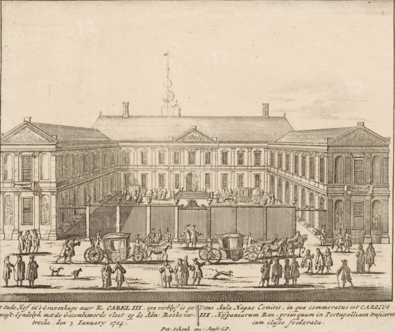 t Oude Hof in The Hague where K. Carel III resided, together with the combined fleet at the Adm: Rooke vertrocke, den 3 January 1704, Vetus Aula Hagae Comitis, in qua commoratus est Carolus III, Hispaniarum rex, prius quam in Portugalliam trajiceret cum clase foederata, Oude Hof in The Hague as residence of Emperor Charles VI, 1704, print, book illustration, Het Oude Hof (Noordeinde Palace) in The Hague where German Emperor Charles VI, who also called himself Charles III of Spain, stayed in 1703-1704. He departed for Portugal on January 3, 1704., printmaker: Pieter Schenk (I), Amsterdam, grantor of privilege: States of Holland and West Friesland, 1706 - 1727, paper, etching, height 166 mm x width 201 mm, Illustration on sheet V from one of the editions of: Schouwburg van den Oorlog, Beginnende van Koning Karel den II. Tot op Koning Karel den III. Bestaande in IX. Historische Figuren op een Olifants Blad, als Veldslagen, Besiegen te Water en te Lande, met de principe Vestingen, Theatrum...