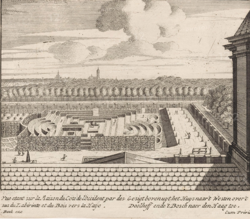 View from above the house toward the west over the labyrinth and the forest toward The Hague, View standing on the house on the west side with the labyrinth and the forest toward The Hague, View of the labyrinth in the gardens of Huis ten Bosch, print, with the Haagse Bos and the contours of The Hague behind it, seen from the palace., printmaker, publisher, grantor of privilege, The Hague, paper, etching, height 165 mm x width 191 mm, prospect of village, silhouette of village, prospect of city, town panorama, silhouette of city, palace, French or architectural garden, formal garden, labyrinth, maze, garden, Paleis Huis ten Bosch, Haagse Bos, A detailed engraved view shows a formal garden with geometric hedges and maze-like pathways, rows of clipped trees lining a promenade, and parterres with curving and angular designs. Small human figures appear walking in the garden and near the walkways. A high wall with patterned roof tiles runs across the foreground and a tall building facade wi...