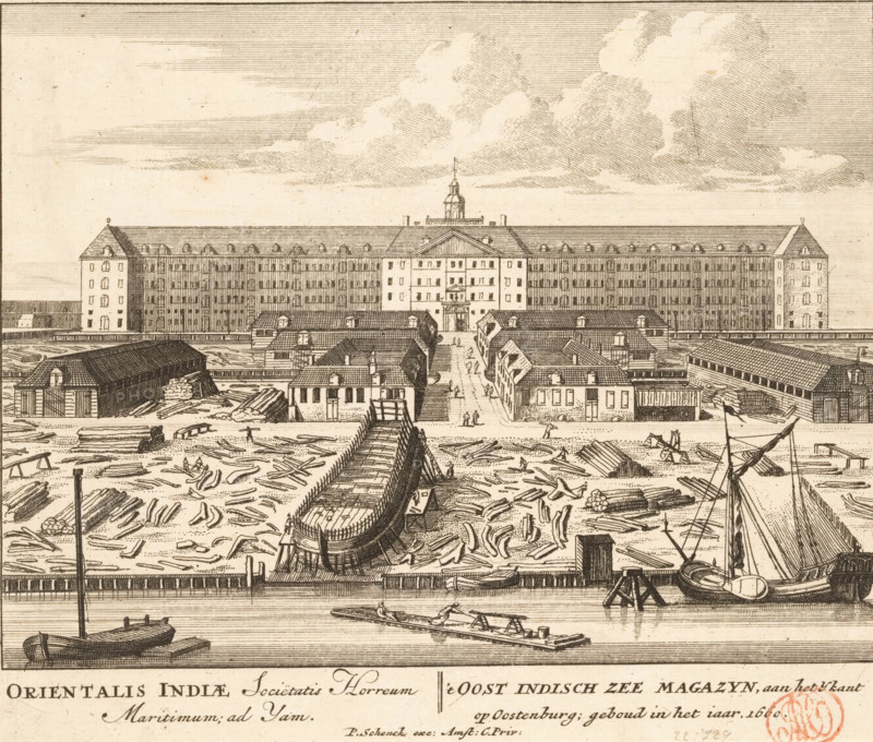 t Oost Indisch Zee Magazyn, aan het Ykant op Oostenburg, geboud in het iaar 1660, Orientalis Indiae Sociëtatis Horreum Maritimum, ad Yam, View of the East India Maritime Warehouse and the VOC shipyard at Oostenburg in Amsterdam, 100 Illustrations of the most important buildings of Amsterdam, print, Series number, 55, 100, View of the East India Maritime Warehouse and part of the VOC shipyard at Oostenburg in Amsterdam, seen from the IJ. Below the illustration the title in Latin and Dutch., printmaker, grantor of privilege, Barent Greve, paper, etching, engraving, height 162 mm x width 192 mm, Numbered state of print also used in: 100 Illustrations of the most important buildings of Amsterdam. Amsterdam, Pieter Schenk (I), sa. 1757-1766.* *In the second edition, published by Barent Greve, only the title page has been modified. The other prints have remained unchanged., shipyard, shipdock, large-scale structure for storage, eg: warehouse, depot, silo, trade-company, building a ship, ship...