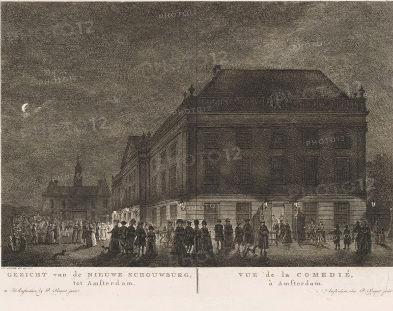 View of the New Theatre, in Amsterdam, Vue de la Comedié, à Amsterdam, View of the theatre on Leidseplein in Amsterdam at night, print, View of the Amsterdam Theatre on Leidseplein, inaugurated on September 15, 1774, at night. Many visitors surround the building. The Leidsepoort is in the background on the left. This city theatre was built to replace the theatre on the Keizersgracht that burned down in 1772 and burned down itself in 1890. Below the image, the title in Dutch and French. Numbered at the top right: 31., printmaker: Hermanus Petrus Schouten (possibly), Amsterdam, publisher: Pierre Fouquet, 1774 - 1783, paper, etching, engraving, height 266 mm x width 360 mm, This print was also used in the so-called Atlas of Fouquet.* From 1760 onwards, Pierre Fouquet published cityscapes of Amsterdam – based on drawings by various artists, made by various printmakers. These prints were initially sold individually or in series. As was customary at the time, the buyer could have the prints ...