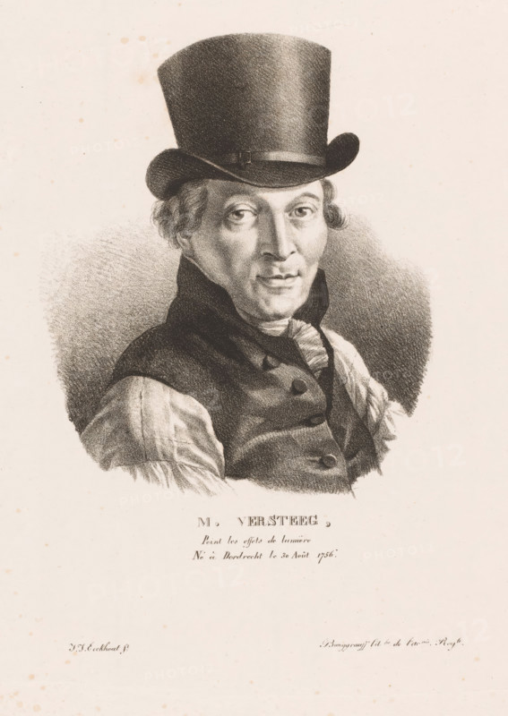 Portrait of Michiel Versteegh, M. Versteeg, Portraits of contemporary artists from the United Kingdom of the Netherlands, Portraits of modern artists from the Royaume des Pays-Bas, print, printmaker: Guillaume Philidor Van den Burggraaff, after design by Jacob Joseph Eeckhout, Brussels, 1822, printer (person), paper, lithography, height 309 mm x width 236 mm, Print is part of a series of sixty prints., Person, Michiel Versteegh, historical persons, portrait, self-portrait of painter, A black and white portrait drawing of a man shown from the chest upward wearing a tall top hat and a high-collared dark coat over a light-colored shirt, his face turned slightly toward the viewer with a neutral expression, short wavy hair visible at the sides, and a softly shaded background surrounding his head and shoulders.