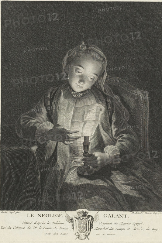 Girl reading a letter by candlelight, Le negligee galant, print, Below the scene the title and a coat of arms., printmaker: Manuel Salvador Carmona, Spain, after painting by Charles-Antoine Coypel, publisher: Denis-Charles Buldet, Paris, 1760, paper, etching, engraving, height 288 mm x width 206 mm, candle, letter, envelope, A grayscale engraved image of a seated young woman holding a lit candle and a folded sheet of paper, her face illuminated by the candlelight. She wears a dress with ruffled cuffs and a high neckline adorned with a decorative necklace, and a jeweled hair ornament is visible in her styled hair. Her head is slightly tilted as she looks down at the paper, and one hand steadies the candleholder while the other holds the paper near the flame. The chair behind her has a carved or upholstered back, and folds and textures of her clothing are rendered with fine crosshatching and shading. The background is dark and uniformly textured, creating contrast with the illuminated fi...