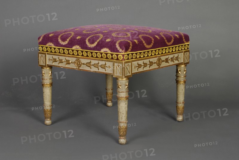 Tabouret d'apparat