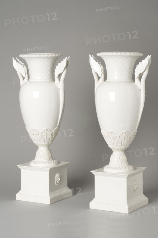 Paire de vases de forme balustre, début du 19e siècle