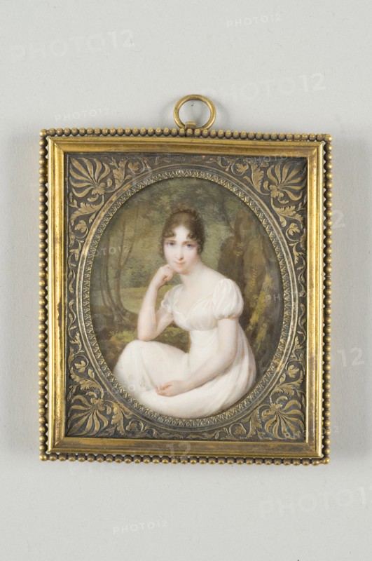Daniel Saint, "La reine Hortense, en robe blanche, assise"