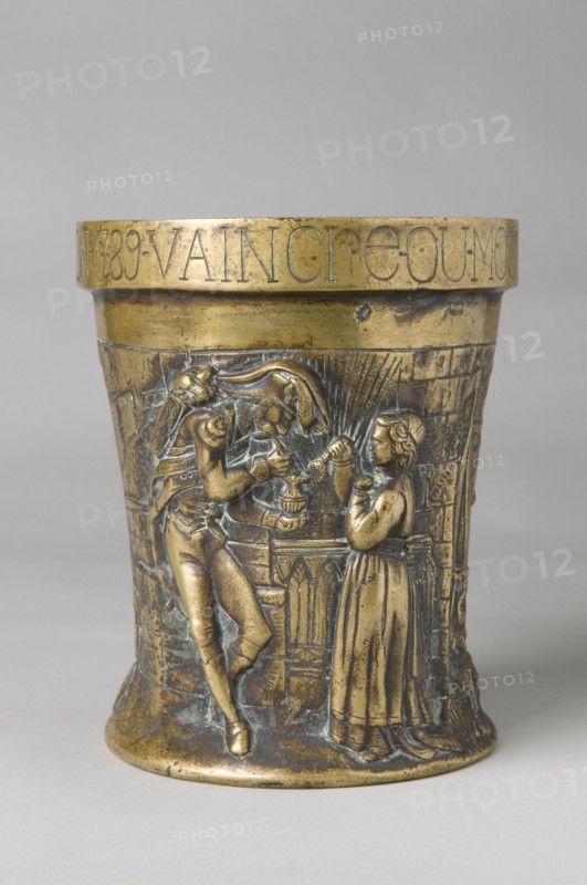 Grand pot en bronze, époque du bicentenaire de la Révolution