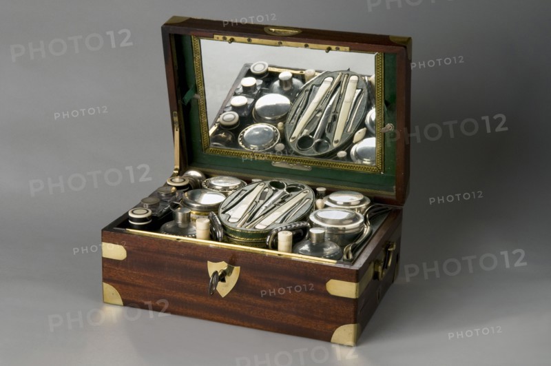 Coffret nécessaire de toilette d'officier