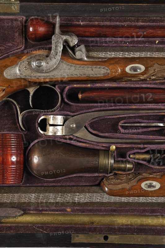Cassette nécessaire de pistolets de duel (détail)