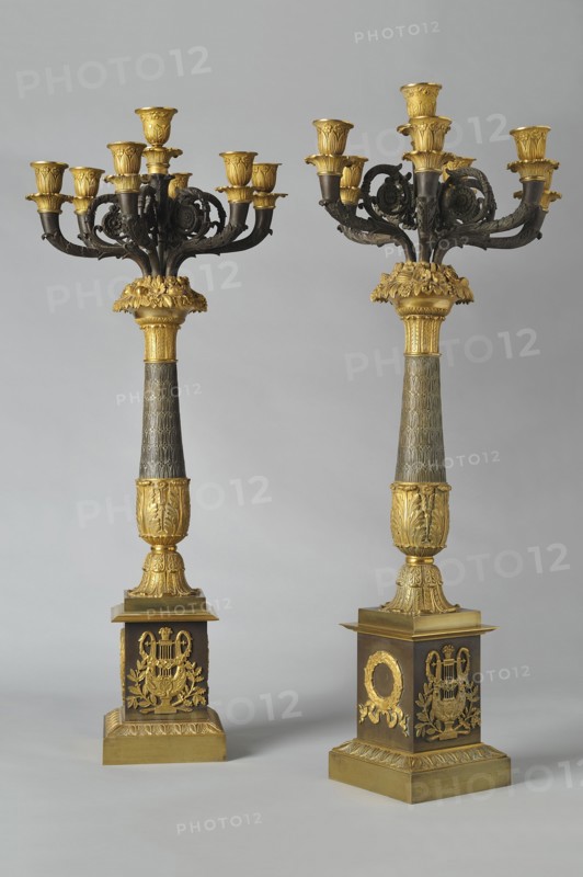 Candélabres à sept lumières sur deux étages