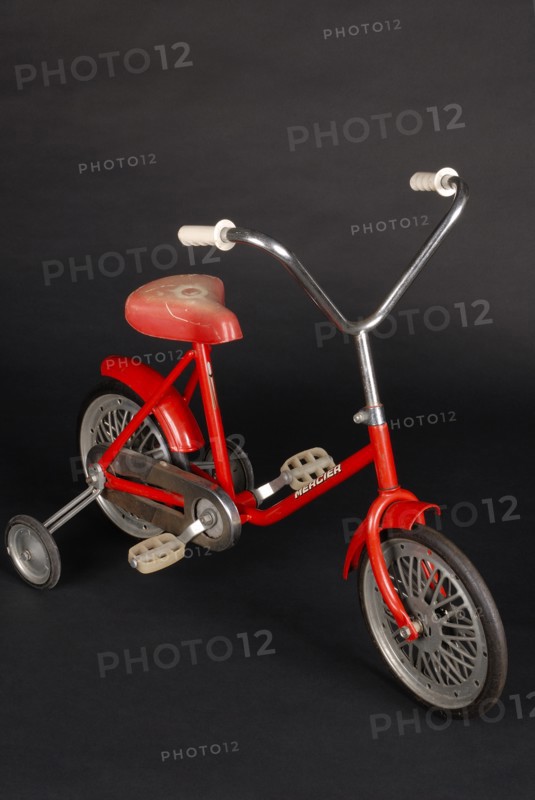 Jouet : vélo d'enfant Mercier rouge