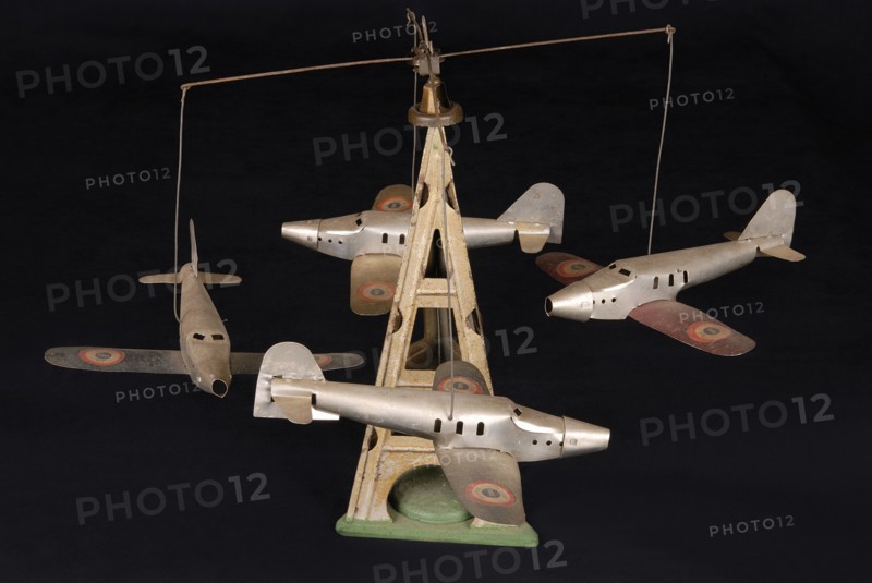 Jouet : manège d'avions