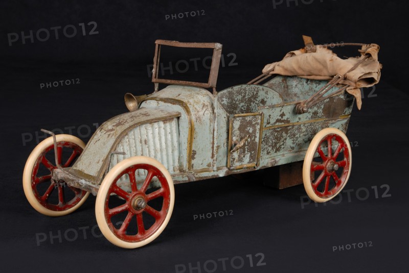 Toy : painted steel automobile