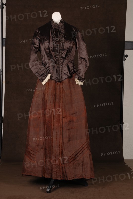 Costume de théâtre : robe 1900