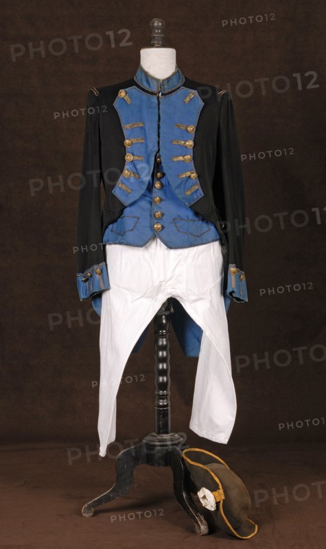 Costume de théâtre : costume de soldat style Louis XV