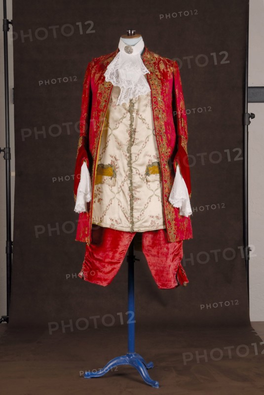 Costume de théâtre : costume de seigneur style Louis XV