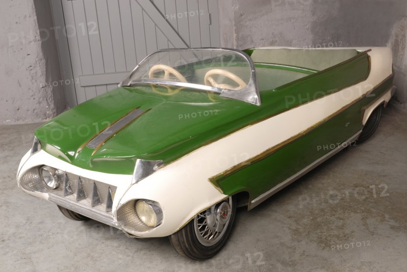 Jouet : voiture de manège