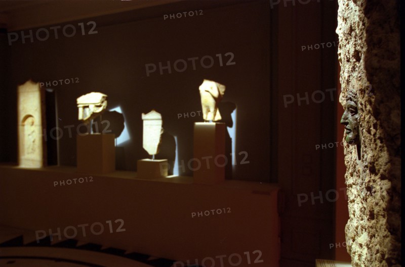 L'EXPOSITION: "LA CITE DERRIERE LA CITE" A ATHENES