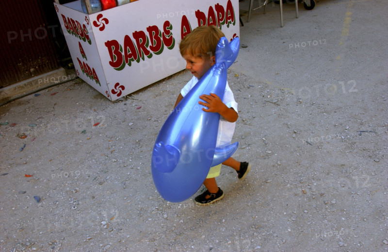 AMUSEMENT EN VACANCES-FRANCE