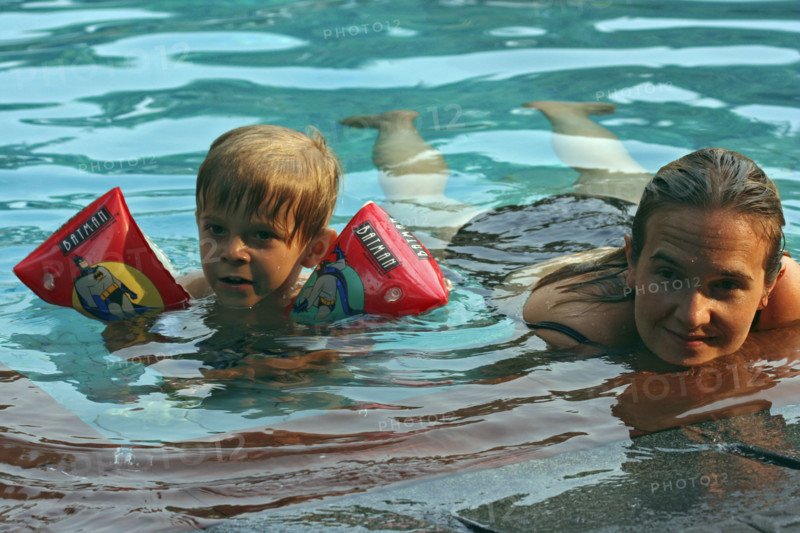 AMUSEMENT A LA PISCINE-THAILANDE