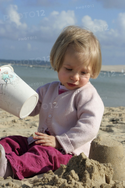 AGE-ENFANT-VIE QUOTIDIENNE-FRANCE