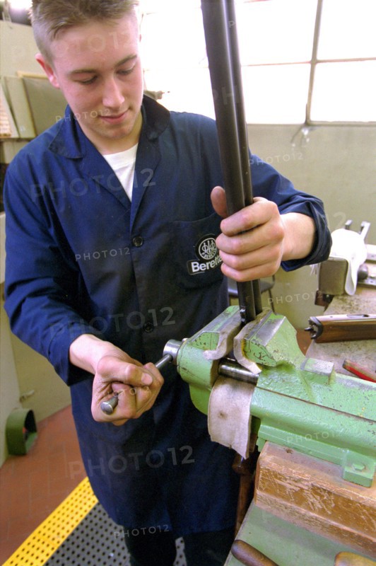 ARMEMENT-USINE BERETTA-ITALIE