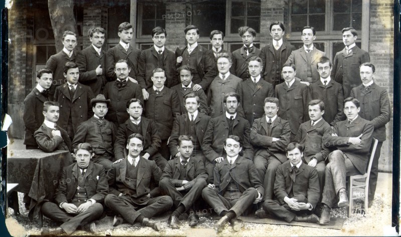 French society 1905