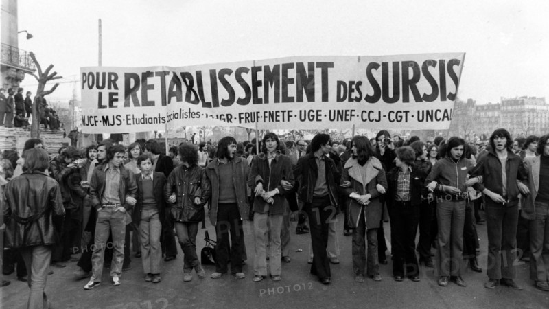 Manifestation étudiante et lycéenne contre la loi Debré, Paris, 1973