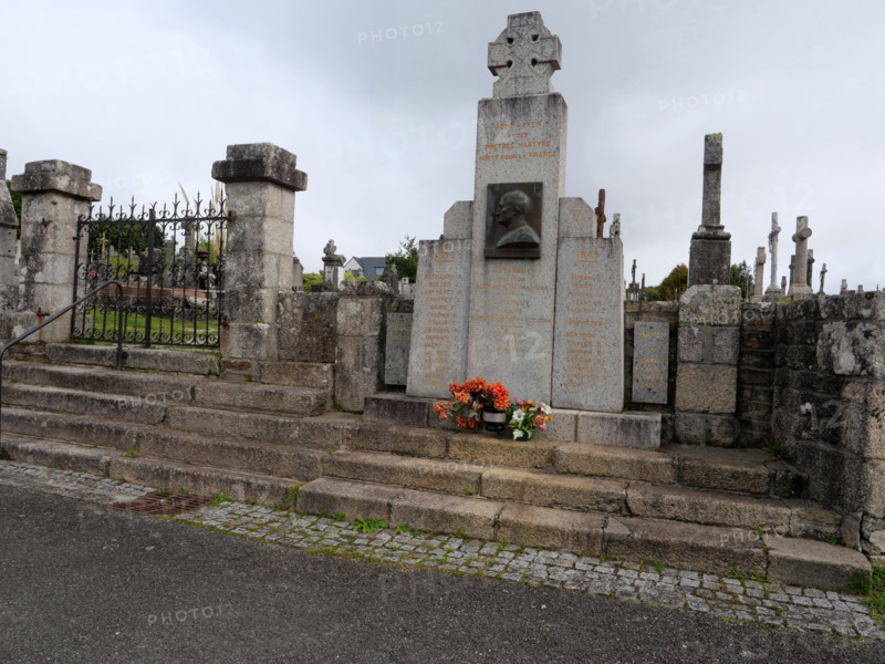 Pont-Aven cemetery (Brittany)