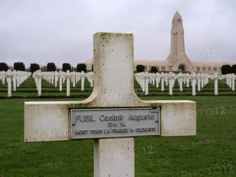 FRANCE-PREMIERE GUERRE MONDIALE-NECROPOLE