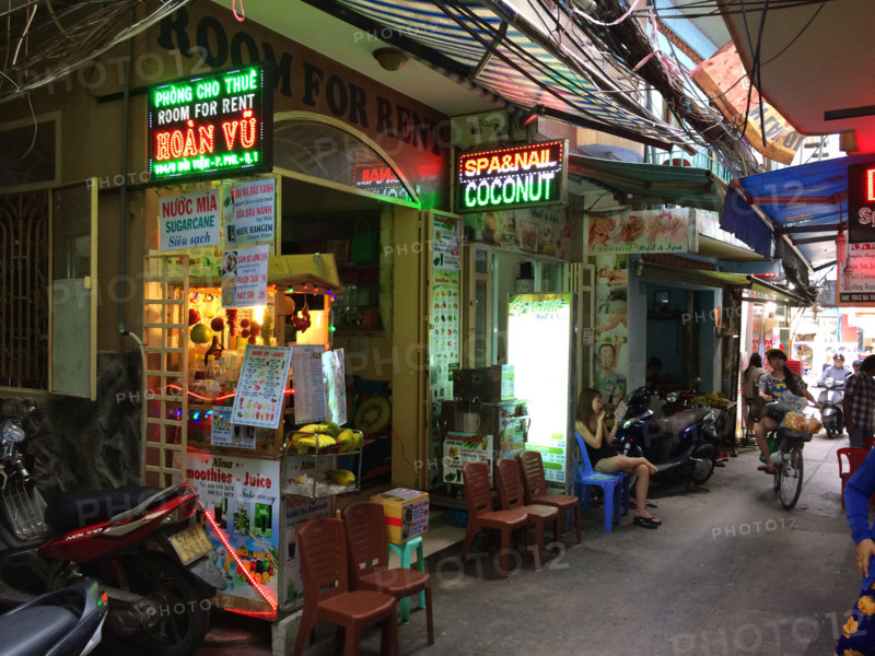 VIETNAM-TOURISME & COMMERCE