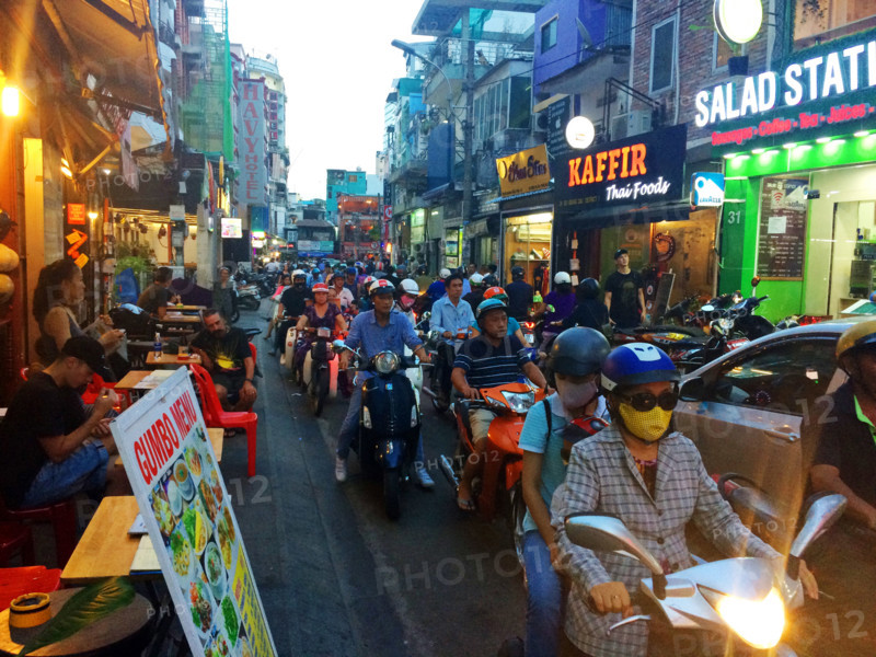 VIETNAM-SAIGON-SOCIETE & TRANSPORTS