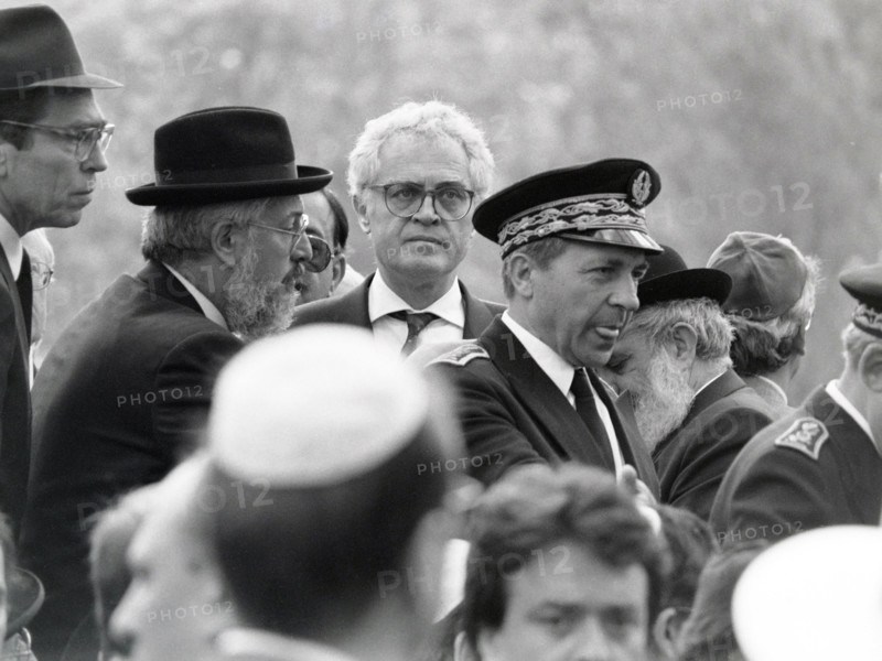 Personnalités politiques venues à Carpentras en 1990 suite à la profanation du cimetière juif de la ville