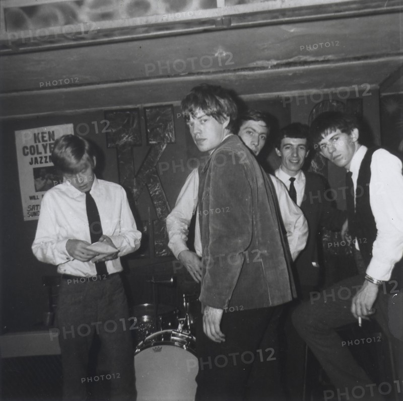 The Rolling Stones performing in a Jazz Club in Chelsea, London (1962)