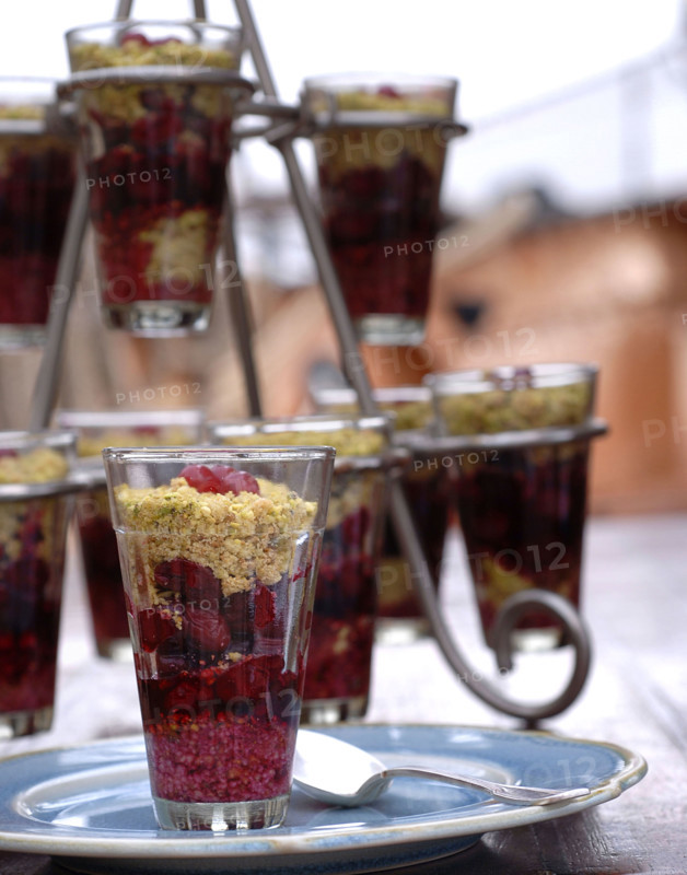 Menu Yachting : crumble pistaches-cerises