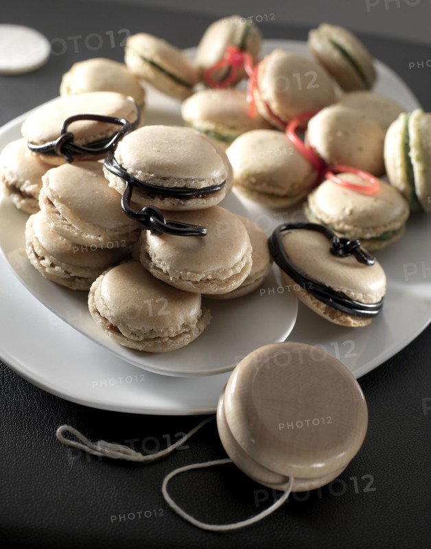 Faites vos jeux : macarons pistache et café