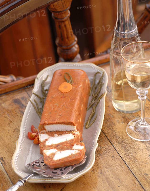 Menu Yachting : terrine de raie à la tomate et voile de curry