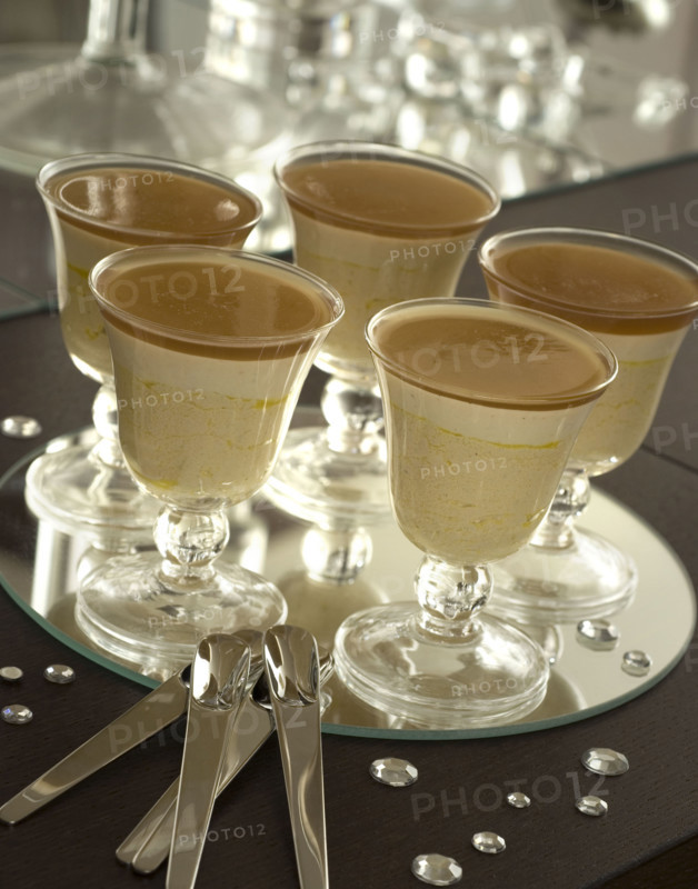 Repas de Noël en strass : duo de crèmes foie gras-haricots