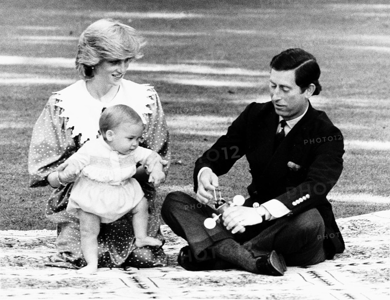 Prince William comme un bambin avec ses parents, princesse Diana et prince Charles