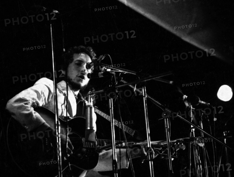 Bob Dylan sur la scène du festival de l'île de Wight