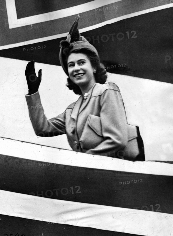 La princesse Elisabeth au lancement du paquebot Caronia