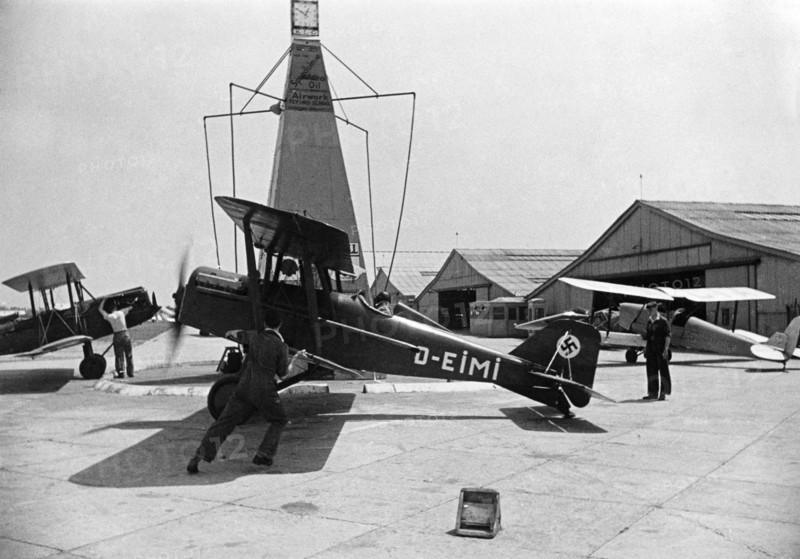 This Royal Aircraft Factory