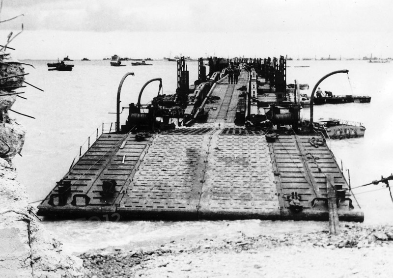Port artificiel d'Arromanches, 1944