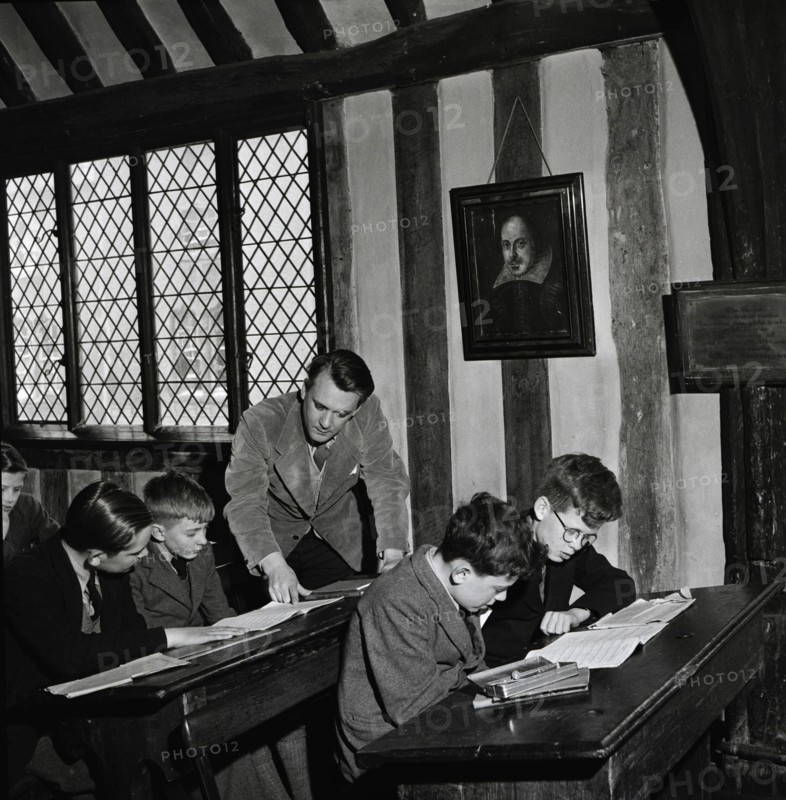Ecoliers à Stratford upon Avon en Angleterre, 1954