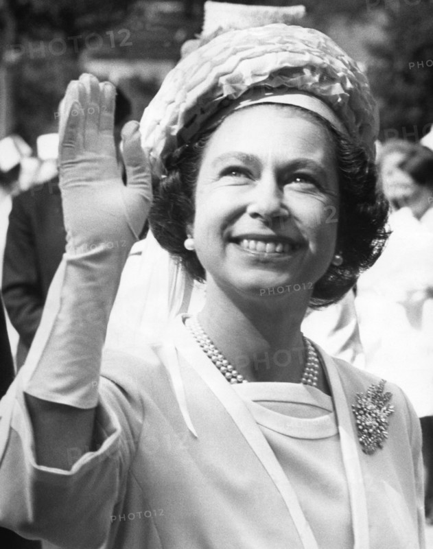 La reine Elisabeth II en visite officielle à Coventry