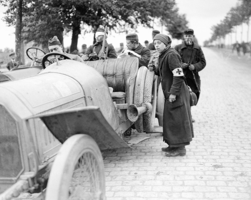 Infirmière de la Croix Rouge, 1914